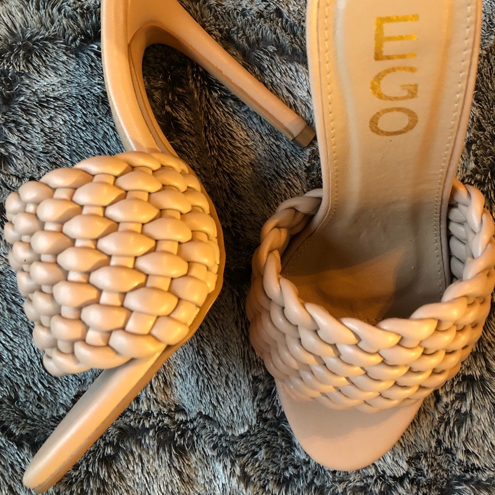 Nude heels - Picture 2 of 5
